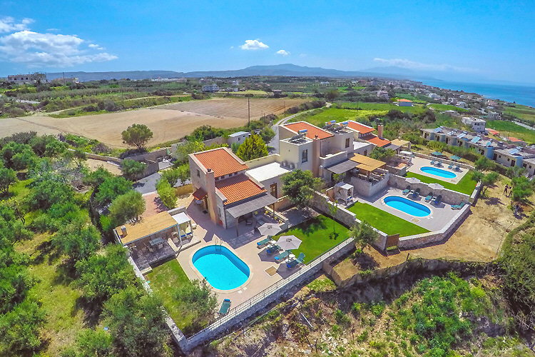 Villa Nikos - Total view